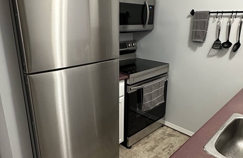 East Kootenay Condo | Lovely 2 bedroom condo just a one minute walk from downtown Invermere