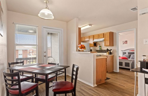 Killeen Condo | Lovely 2-bedroom condo mins from Ft Hood & Town