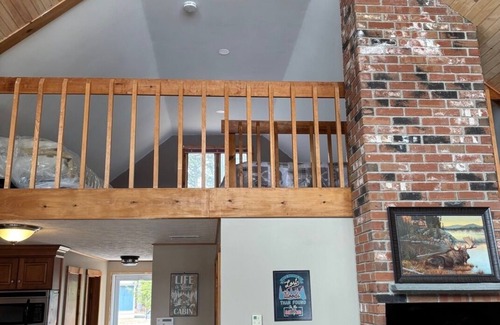 Limerick Cottage | Lovely 2-bedroom cottage with AC in Limerick, ME on Sokokis Lake