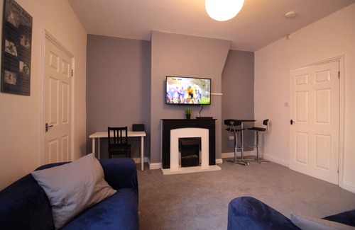 Gateshead Apartment | Lovely 2 bedroom downstairs apartment