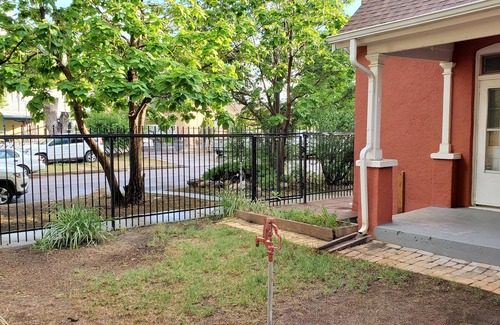 Pueblo Condo | Lovely 2 bedroom Duplex 1 bath near riverwalk