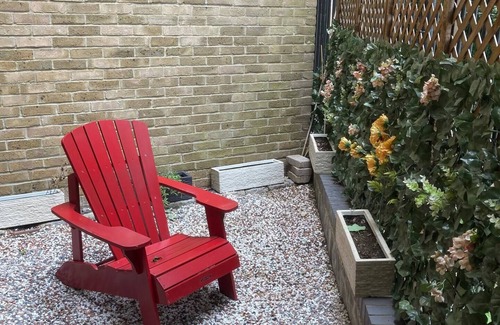 Rotherhithe Apartment | Lovely 2 Bedroom Flat Moments From Canada Water Tube Station