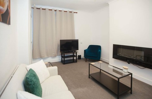 Sheffield House | Lovely 2 Bedroom House Sheffield Central Location