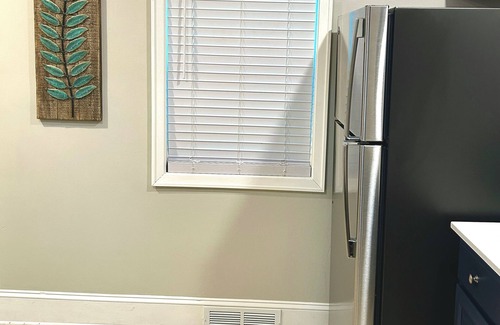 St. Paul House | Lovely 2-bedroom house with newly remodeled bathroom in Saint Paul