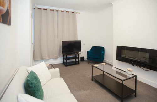 Sheffield House | Lovely 2 Bedroom House Sheffield Central Location