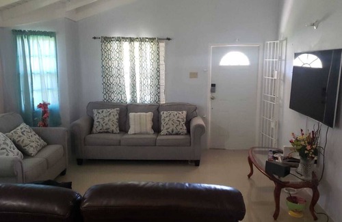 Mammee Bay Estates House | Lovely 2 bedroom Vacation Home In DraxHall St.Ann