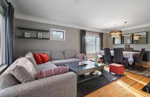 Kitsilano House | Lovely 2 Bedroom Kits Home - Walk to the Beach