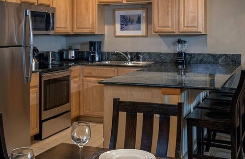 Peak 9 Condo | Lovely 2-bedroom ski-in/ski-out condo in Breckenridge with WiFi, fitness room