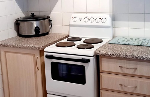 Simon's Town Apartment | Lovely 2 bedroom self catering apartment with beautiful sea view