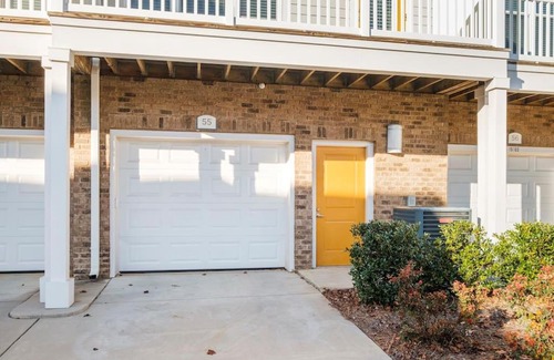 Charlotte Apartment | Lovely 2 bedroom townhome