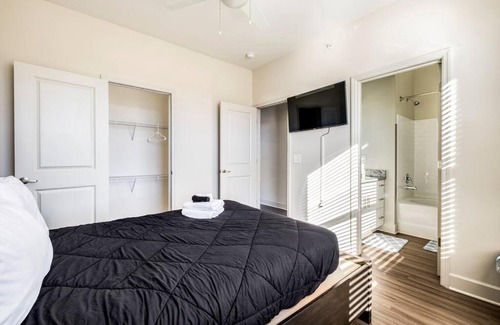 Charlotte Apartment | Lovely 2 bedroom townhome