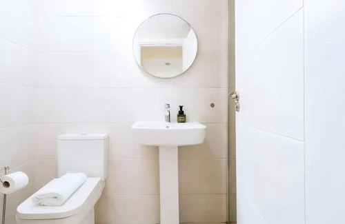 Phibsborough Apartment | Lovely 2BD Cottage in CityCenter