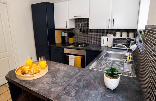 Haydock House | Lovely 2Bedroom Home in Haydock with Free Parking