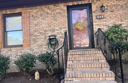 Hoover House | Lovely 2bedroom 3beds townhouse breathtaking view