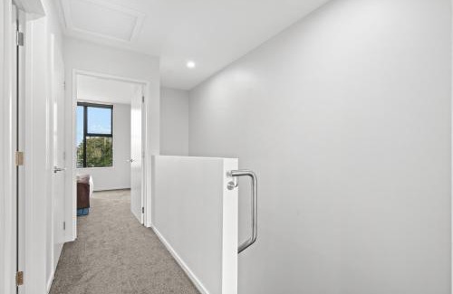 Linwood House | Lovely 2BR Home close to Center