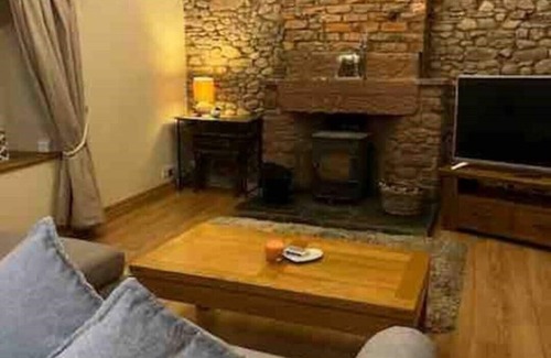 Wigton Apartment | Lovely 3 bed flat above village restaurant