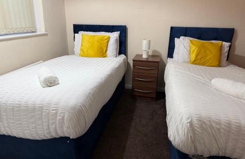 Oadby House | Lovely 3 Bed House in Oadby-Leicester