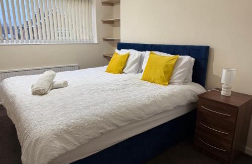 Oadby House | Lovely 3 Bed House in Oadby-Leicester
