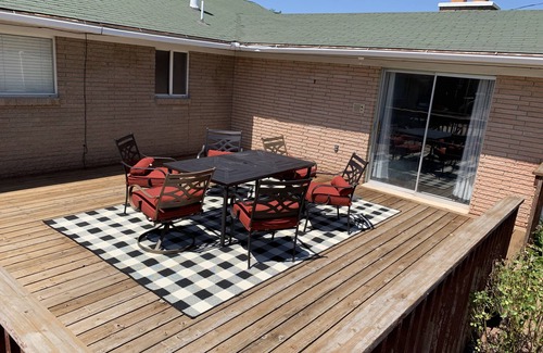 West Valley City House | Lovely 3 bedroom house with Ping Pong Table and Patio