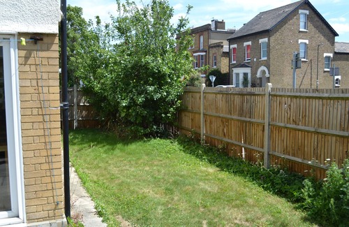 Abbey House | Lovely 3 Bedroom 2 Bathroom House - Wimbledon