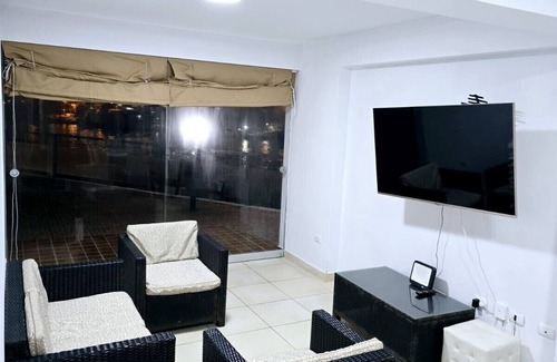 San Bartolo Apartment | Lovely 3-bedroom apartment with ocean view in San Bartolo