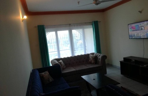 Tangana Apartment | Lovely 3 Bedroom Apartment With Pool