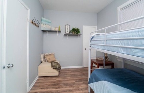 Chicago Lawn House | Lovely 3 Bedroom Apartment In Marquette Park