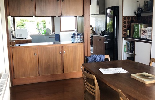 Oughterard House | Lovely 3 Bedroom Bungalow on the shore of Lough Corrib (Oughterard.)