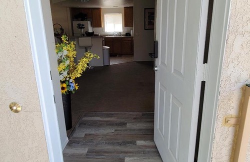 Pahrump Apartment | Lovely 3-bedroom condo with 2 car garage.
