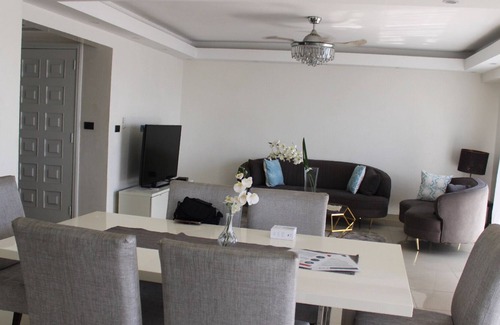 San Geronimo Apartment | Lovely 3 Bedroom Apartment, Sea View & Pool Area