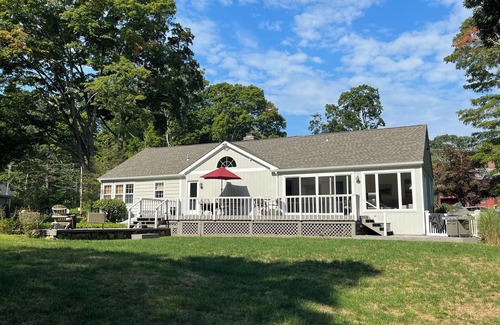 Madison House | Lovely 3-bedroom home in Madison close to downtown and great beaches.