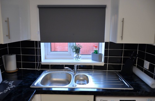 Doncaster House | Lovely 3 Bedroom House 10min walk to the shopping centre