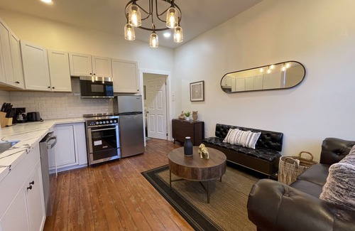 West Riverside House | Lovely 3 Bedroom Shotgun Home - 15 Minutes to French Quarter