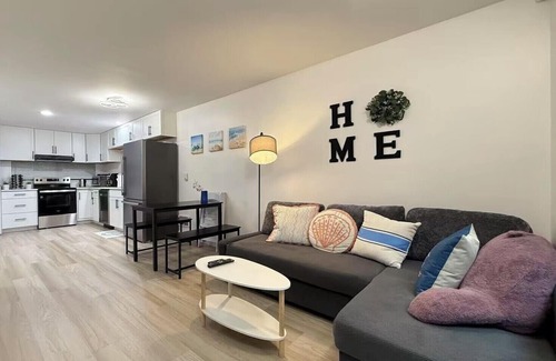 University District House | Lovely 3-bedroom townhome in Seattle near U of Washington