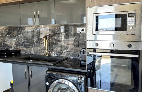 Jemmal Apartment | Lovely 3 Bedrooms Fully Equipped With Central Ac
