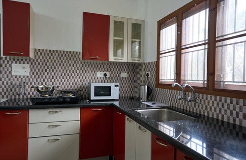 Ernakulam South Apartment | Lovely 3-br. flat at Kadavanthran