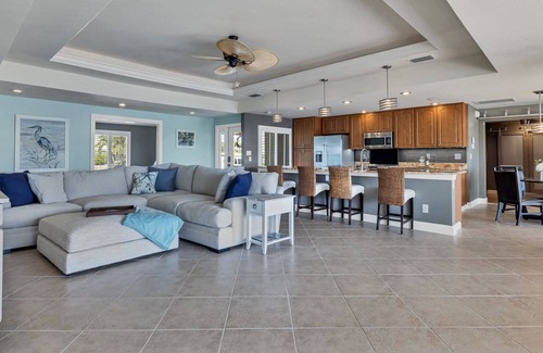 Charlotte Harbor House | 🥇 Lovely 3bd waterfront villa (CH821)