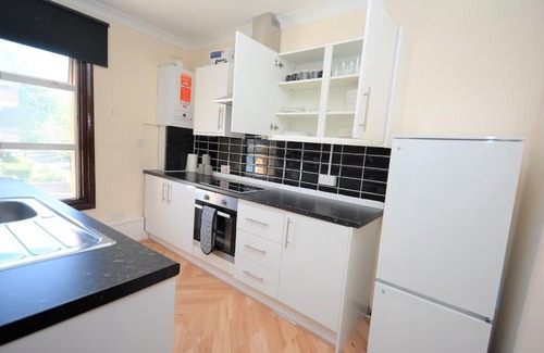 Leabridge Apartment | Lovely 3bedroom Apartment London