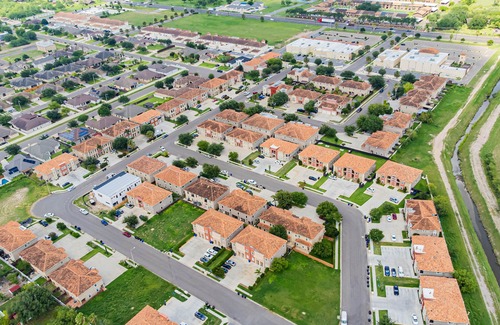 McAllen Apartment | Lovely 3BR near aiport,hospitals,mall-shops