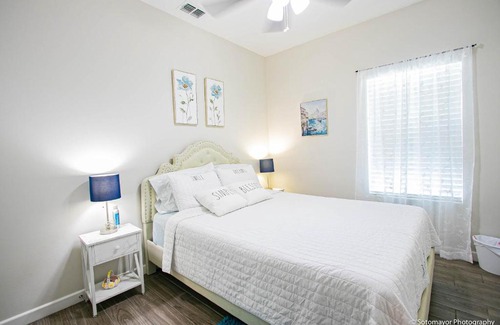 McAllen Apartment | lovely, 3BR near airport,hospitals, mall-shops