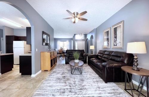 Crescent Lakes House | Lovely 4 Bed 3 Bath Pool Home with Spa-5330CVL home