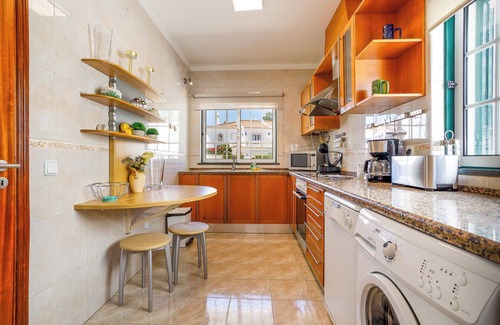 Retur House | Lovely 4 Bed House With Pool, Walking Distance To Beach