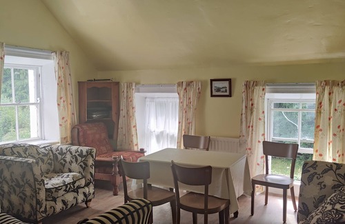 Mullaghbawn Apartment | Lovely 4-bed property in Mullaghbawn