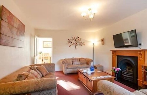 Southwell House | Lovely 4 bedroom detached house in Southwell