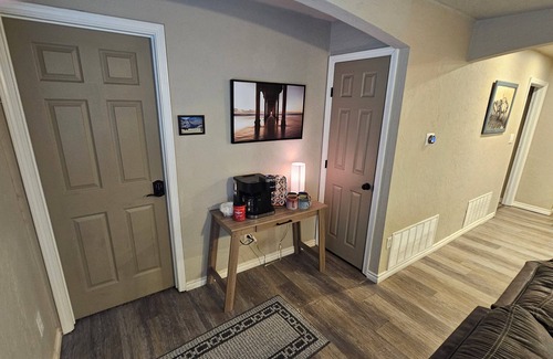 Lawton House | Lovely 4-bedroom house in Lawton with WiFi, AC
