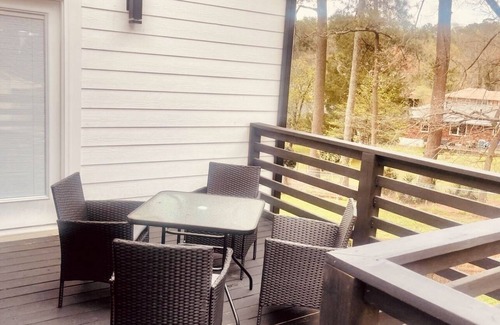 Candler-McAfee House | Lovely 4-bedroom house with Pool in Decatur