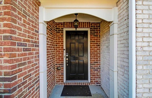 Lawrenceville House | Lovely 4-bedroom 3.5 bathroom house in Lawrenceville with AC. Sugar loaf Mill