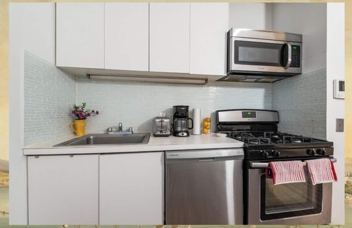Tribeca Apartment | Lovely 4BR APT in Downtown Tribeca!