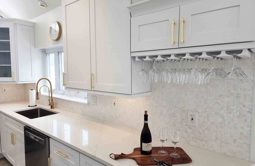 Osbornsville House | LOVELY 5 BR HOME W/ IN-GROUND HEATED POOL-PRIVATE BEACHnFAMILY & PET FRIENDLY!