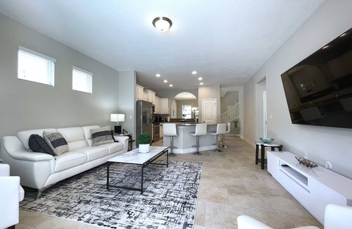 Sunridge Woods House | Lovely 5 Bed Game Spa Pool Home in Solterra Resort